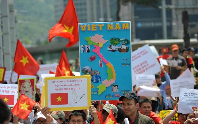 Người Việt ở Hàn Quốc xuống đường phản đối Trung Quốc - ảnh 1